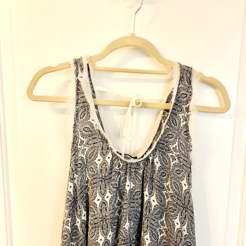 Navy and white paisley boutique tank top!